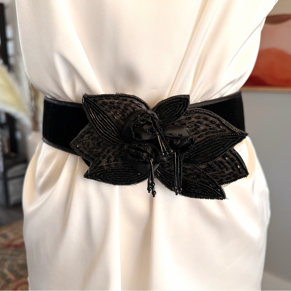 Magid Black Beaded Floral Belt - Picture 2 of 11